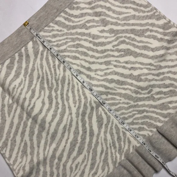 💚 XL 💚 NWT Anthro Skirt Zebra Mini Ruffled Hem Knit​ - Picture 4 of 7